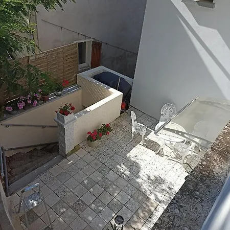Des Grivats Apartamento Cusset